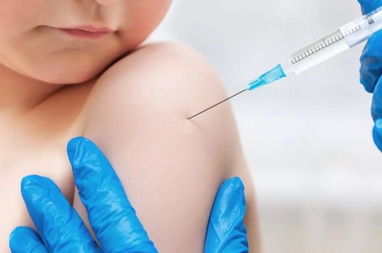 为什么来香港接种儿童疫苗？